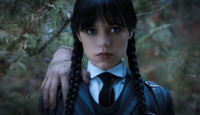 Tim Burton &uacute;j r&ouml;vidfilmje is meg&eacute;rkezett a Wednesday 2. &eacute;vad&aacute;val egy&uuml;tt