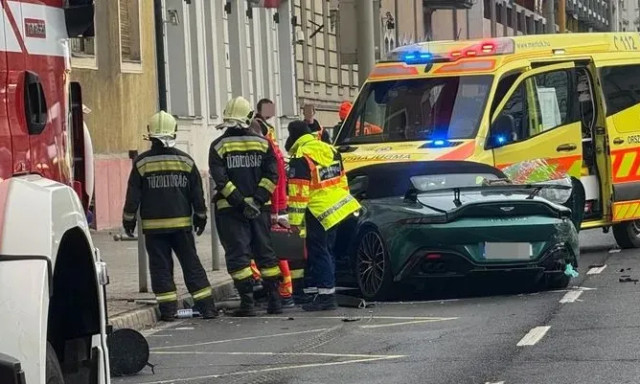 D&ouml;bbenetes r&eacute;szleteket osztott meg egy szemtan&uacute;: egy m&aacute;sik aut&oacute; manőverei előzhett&eacute;k meg a győri trag&eacute;di&aacute;t