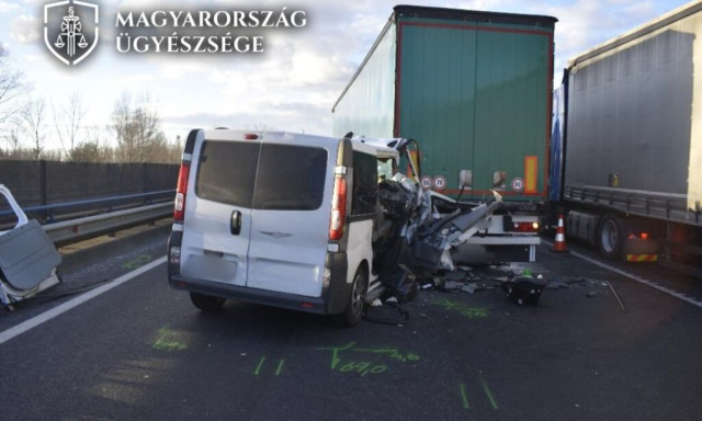 Rom&aacute;n kamionos okozott hal&aacute;los balesetet