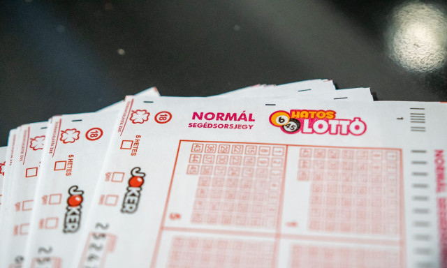 A nemzeti &uuml;nnep valakinek telital&aacute;latot hozott a hatoslott&oacute;n