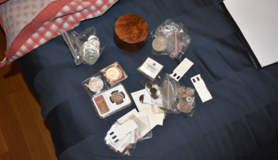 B&eacute;biszittere rabolta ki a győri csal&aacute;dot