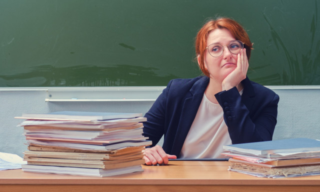Megjelent a Magyar K&ouml;zl&ouml;nyben: Minden teljes munkaidős pedag&oacute;gus kap 152.400 forintot