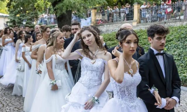 Ez a 18 &eacute;ves l&aacute;ny lett az idei Anna-b&aacute;l sz&eacute;pe