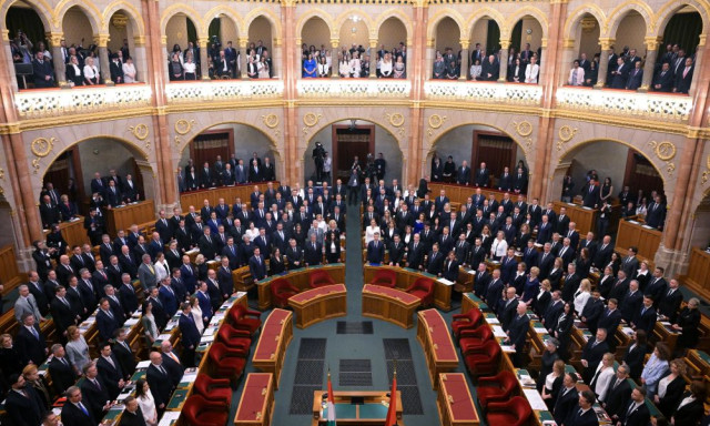 Egy &uacute;j kutat&aacute;s t&aacute;rja fel a nőket &eacute;rő politikai erőszak m&eacute;rt&eacute;k&eacute;t Magyarorsz&aacute;gon