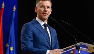 Magyar P&eacute;ter tiszt&aacute;zta - Nem lesznek illeg&aacute;lis migr&aacute;nsok Magyarorsz&aacute;gon