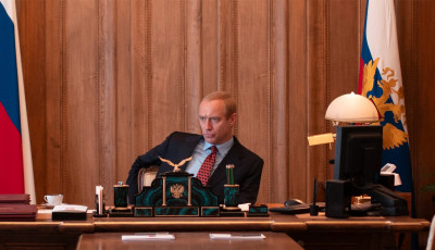 Putyin bőr&eacute;be b&uacute;jik Jude Law