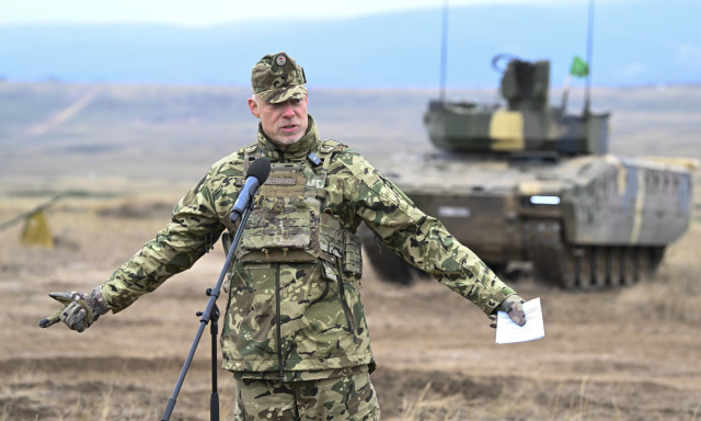 6000 milli&aacute;rdos uni&oacute;s hitelt kap Magyarorsz&aacute;g haderőfejleszt&eacute;sre