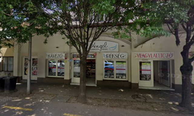 V&aacute;ratlanul bez&aacute;rt Győr kedvelt p&eacute;ks&eacute;ge: eltűntek a p&eacute;k&aacute;ruk a Tihanyi &Aacute;rp&aacute;d &uacute;ti Angelből