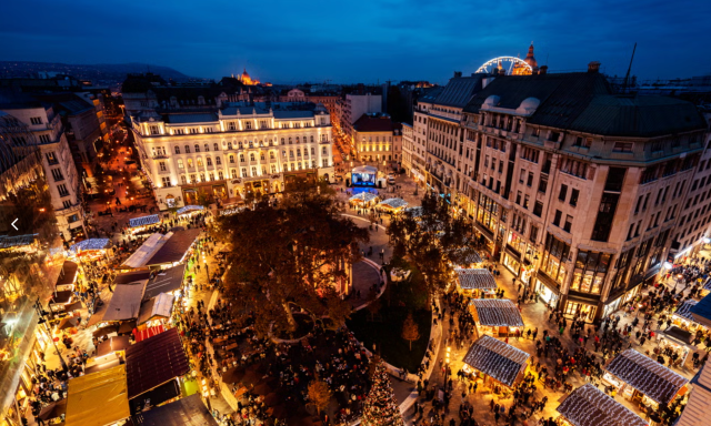 Itt az Independent list&aacute;ja Eur&oacute;pa 10 legvar&aacute;zslatosabb kar&aacute;csonyi v&aacute;s&aacute;r&aacute;r&oacute;l