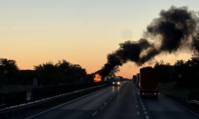 &Uacute;j r&eacute;szletek a M1-es trag&eacute;di&aacute;r&oacute;l: nyolc &aacute;ldozat Győr k&ouml;zel&eacute;ben, helysz&iacute;ni besz&aacute;mol&oacute;