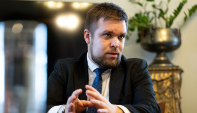 Pint&eacute;r Bence Győrbe hozn&aacute; az &uacute;j vagyonvisszaszerz&eacute;si hivatalt
