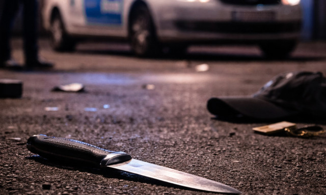 Trag&eacute;dia Győrben - Hal&aacute;lra szurk&aacute;lta feles&eacute;g&eacute;t, majd &ouml;ngyilkoss&aacute;got k&iacute;s&eacute;relt meg