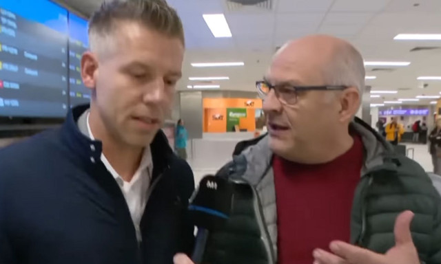 Bemondt&aacute;k az M1 h&iacute;rad&oacute;j&aacute;ban, hogy felf&uuml;ggesztik a propagand&aacute;t - VIDE&Oacute;