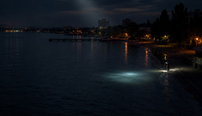 Dr&oacute;n seg&iacute;ts&eacute;g&eacute;vel tal&aacute;ltak r&aacute; a Balatonban eltűnt nőre - előtte aggaszt&oacute; &uuml;zenetet k&uuml;ld&ouml;tt l&aacute;ny&aacute;nak