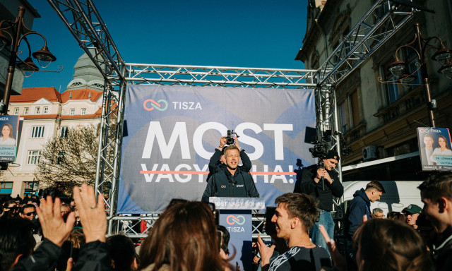 16 &eacute;vre cs&ouml;kkenten&eacute; a v&aacute;laszt&aacute;si korhat&aacute;rt Magyar P&eacute;ter