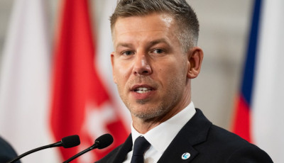 Magyar P&eacute;ter: elindul a 100 ezer forintos iskolakezd&eacute;si t&aacute;mogat&aacute;s - Mutatjuk, kik jogosultak r&aacute;