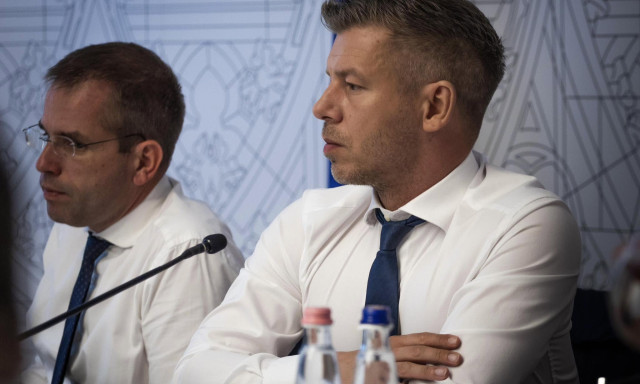 Magyar P&eacute;ter: 3,4 milli&aacute;rd forint jut a k&oacute;rh&aacute;zi kl&iacute;maberendez&eacute;sek jav&iacute;t&aacute;s&aacute;ra