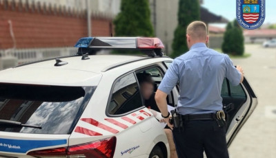 Drogosan t&ouml;rte &ouml;ssze a kocsit, majd elmenek&uuml;lt &ndash; jogsija soha nem is volt