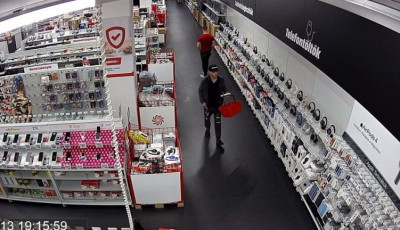 Playstationt lopott a győri f&eacute;rfi, most keresi a rendőrs&eacute;g