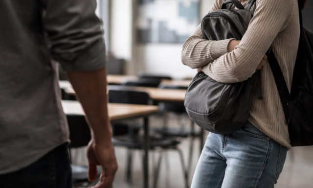 &bdquo;Anya, nem k&eacute;pzelem&rdquo; &ndash; v&aacute;dat emeltek a győri iskolai zaklat&aacute;si &uuml;gy tan&aacute;ra ellen