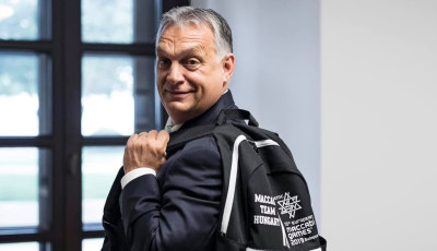 K&ouml;nnyekig hat&oacute;dott egy utas Orb&aacute;n Viktor l&aacute;tt&aacute;n a Wizz Air j&aacute;rat&aacute;n