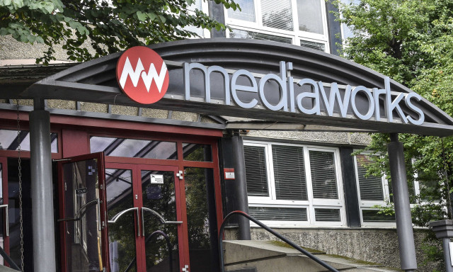 Itt a Mediaworks bejelent&eacute;se, t&ouml;meges elbocs&aacute;t&aacute;sok j&ouml;hetnek
