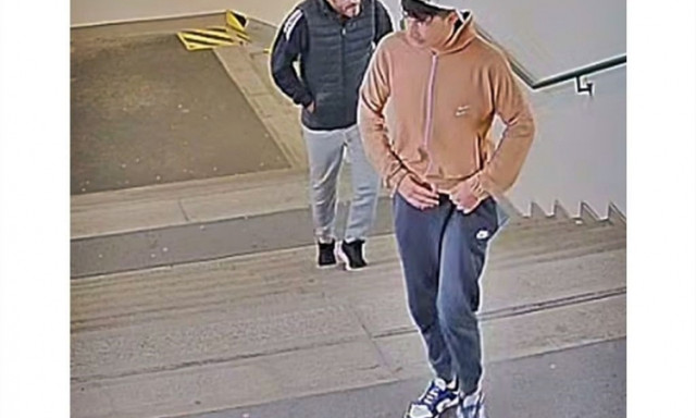 A csornai vas&uacute;t&aacute;llom&aacute;st&oacute;l loptak bring&aacute;kat - Felismered őket?