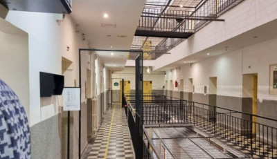 Rabl&oacute;banda ker&uuml;lt r&aacute;cs m&ouml;g&eacute;