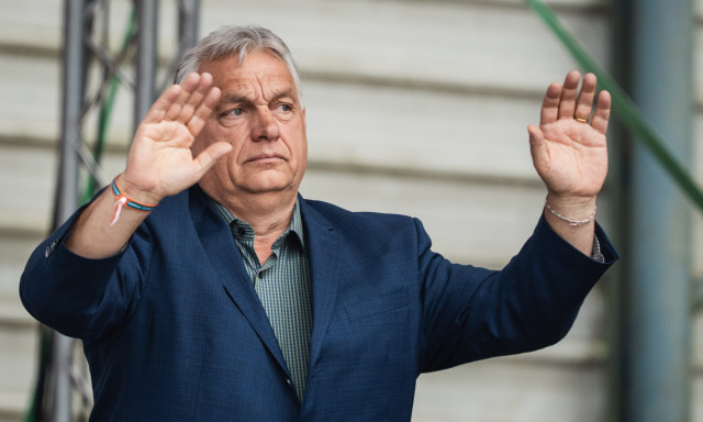 &Oacute;ri&aacute;si vagyont lap&aacute;tolt &ouml;ssze c&eacute;geivel az Orb&aacute;n csal&aacute;d
