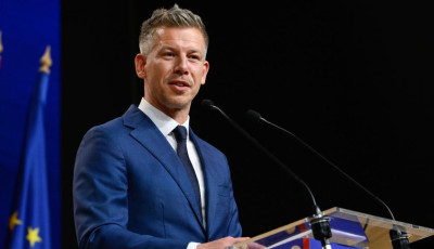 Magyar P&eacute;ter: beny&uacute;jtottuk az &uuml;gyn&ouml;kakt&aacute;k megnyit&aacute;s&aacute;t szolg&aacute;l&oacute; t&ouml;rv&eacute;nyjavaslatot az Orsz&aacute;ggyűl&eacute;snek