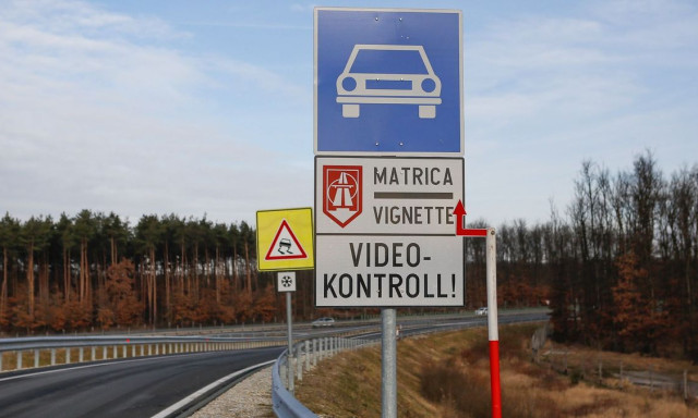 Szeptembertől nem kell plusszba fizetni, ha online vessz&uuml;k az aut&oacute;p&aacute;lya-matric&aacute;t