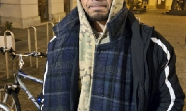 Megrong&aacute;lt egy Sz&eacute;chenyi t&eacute;ri szobrot, keresi a rendőrs&eacute;g - felismered?