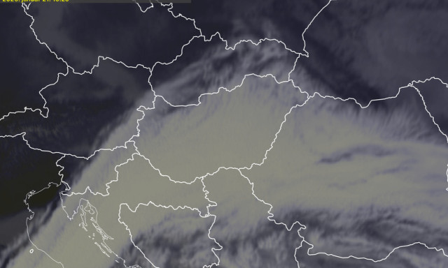 Szaharai por hozta a k&uuml;l&ouml;n&ouml;s felhőernyőt Magyarorsz&aacute;g f&ouml;l&eacute;