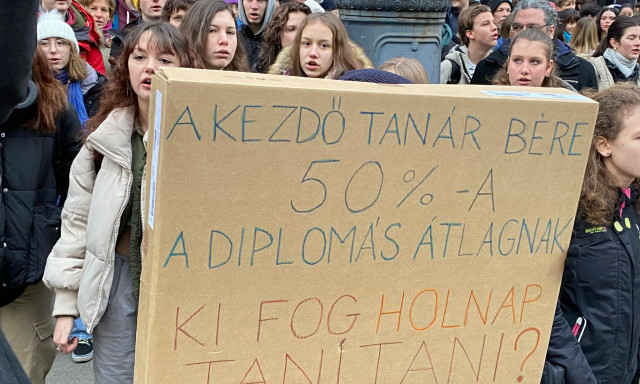 PDSZ: a pedag&oacute;gusok &aacute;tlagos őszi b&eacute;remel&eacute;se a brutt&oacute; 25 ezer forintot sem &eacute;ri el