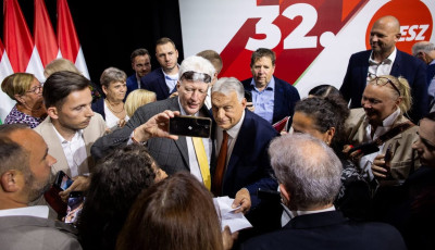 A Fidesz gener&aacute;ci&oacute;v&aacute;lt&aacute;s&aacute;ban csak a szavaz&oacute;ik fele hisz