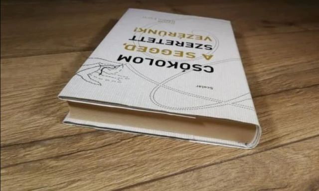 Ha csak egy k&ouml;nyvet olvasol el a ny&aacute;ron&hellip; 3. r&eacute;sz - Daniel Banulescu: Cs&oacute;kolom a segged, szeretett Vez&eacute;r&uuml;nk!