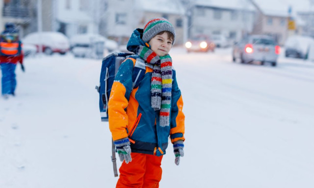 Van olyan iskola Magyarorsz&aacute;gon ahol rendk&iacute;v&uuml;li tan&iacute;t&aacute;si sz&uuml;netet rendeltek el a h&oacute;helyzet miatt